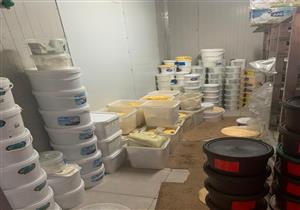 ضبط طن ونصف "جبن" مجهولة المصدر في دار السلام