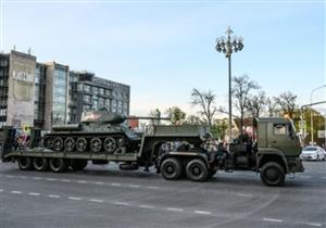 روسيا ترمّم دباباتها "تي-34" ذات الرمزية الوطنية استعداداً لعرض النصر العسكري