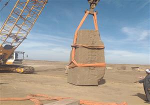 "الآثار" تبدأ ترميم وإعادة رفع مسلتين أثريتين بمنطقة "صان الحجر"