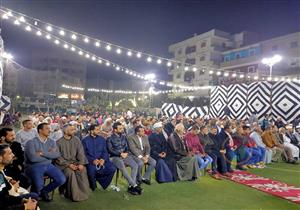 أهالي قرية "ميت حمل" يأخذون عزاء "مبارك" بملعب كرة في الشرقية