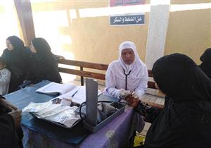 بالصور.. الكشف المجاني على 1960 مواطنًا في أسوان