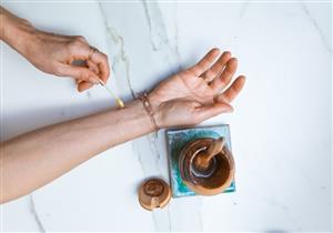 حقيقة أم خرافة؟.. عسل النحل يساعد على التئام الجروح