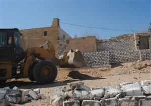 استرداد 13 فدان في حملة مكبرة لإزالة التعديات بقنا