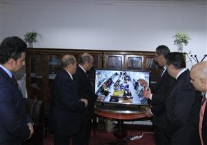 "العدل" تبدأ أولى تجارب متابعة العمل في الشهر العقاري بالكاميرات 