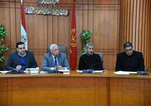 محافظ بورسعيد يستجيب لطلبات الشباب بتوفير فرص عمل 