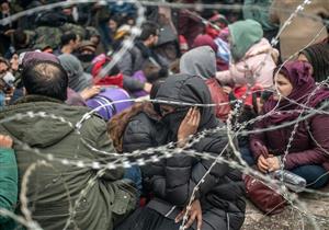 أكثر من 13 ألف مهاجر يحتشدون على الحدود التركية - اليونانية