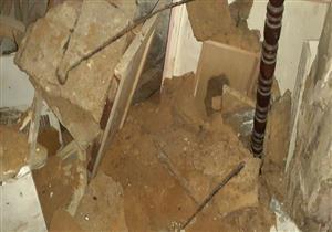 انهيار جزئي لعقار بحي الزيتون.. صور 