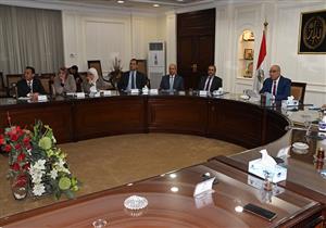 وزير الإسكان يتابع تنفيذ محطة "يوليوس نيريري" الكهرومائية بتنزانيا