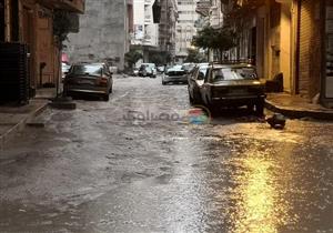 شوارع شبرا في أمطار الخميس "الجو هادي خالص والدنيا هس هس"