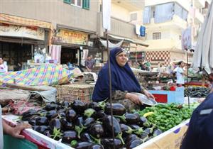 تعرف على أسعار الخضر والفاكهة في سوق العبور اليوم