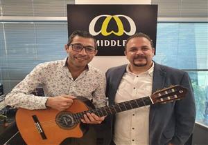 وحيد ممدوح سفيرًا لأقدم صنّاع الجيتارات بمنطقة الشرق الأوسط 