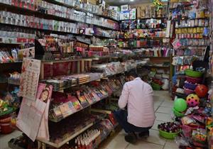 بعد تعطيل المدارس.. محلات هدايا عيد الأم في ركود: "غابوا التلامذة"