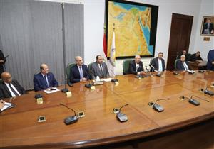 “الزراعة” و”البنك الزراعي” يوقعان بروتوكول تعاون لتوفير الدعم الفني والمالي لمربي الدواجن 
