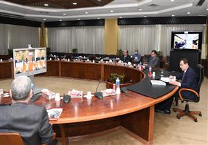 الملا يكلف العليا للتكرير بمراجعة تأثير كورونا على المشروعات الجديدة