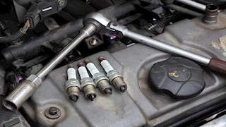 كل ما تريد معرفته عن بوجيهات السيارة.. أهميتها ومتى يجب تغييرها فورًا 