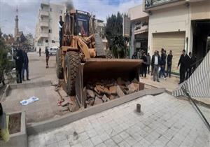 جهاز حدائق أكتوبر يشن حملة لإزالة التعديات وغلق وتشميع المحال المخالفة بالمدينة