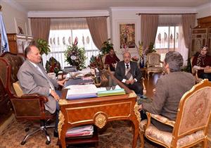 محافظ أسيوط يبحث تجهيز مستشفي أبوتيج لـ"العزل الصحي"