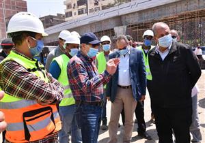 رئيس "المقاولون العرب" يتفقد مشروعات كباري الطيران والأميرية والميرغني