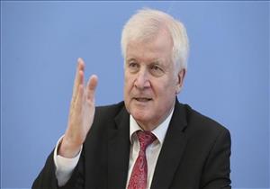 وزير ألماني: لن نتسامح مع حرق أعلام إسرائيلية على أراضينا