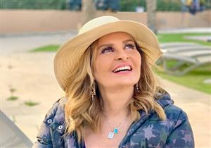 "دائما مع بعض سند وعزوة".. يسرا تهنئ الأقباط بعيد القيامة المجيد