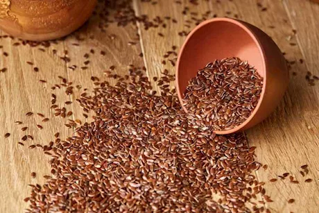 ما هي الأمراض التي يعالجها حب الرشاد؟- طبيب يوضح 