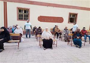 "تعليم الإسكندرية": انتظام صرف المعاشات بـ 31 مدرسة لليوم الثاني-صور 