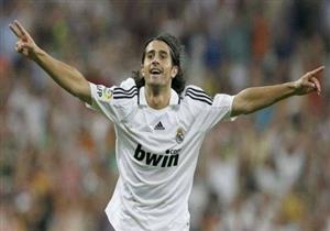 الكابوس (1).. قلب دي لاريد الذي أنهى مسيرته مبكراً