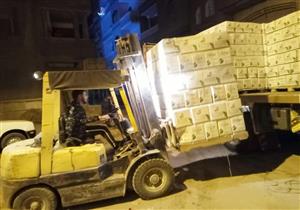 بالصور..صرف 5 الاف كرتونة مواد غذائية للقرية المعزولة بكفر الشيخ