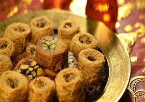 تعرف على أسعار حلويات رمضان في 5 متاجر شهيرة