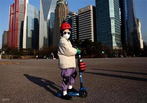 دراسة: الأطفال لا ينقلون عدوى كورونا للبالغين