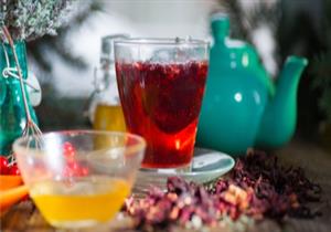 4 مشروبات سحرية تنظف بطنك.. طبيعية وموجودة في البيت