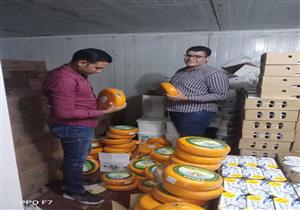 بالصور| إعدام 405 كيلوجرامات أغذية فاسدة بشرم الشيخ