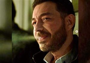 أحمد زاهر: "زوجتي هي حب العمر كله"