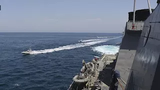 إيران تؤكد سيطرتها الكاملة على مضيق هرمز