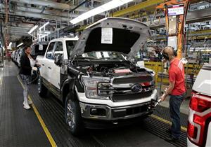 كورونا يعيد إغلاق مصنعين لفورد في أمريكا بعد أيام من إعادة فتحهما