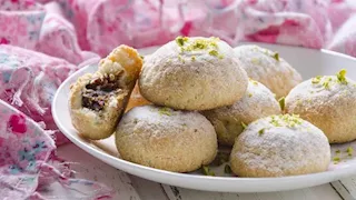 ما الكميات المسموح بها لمرضى الأمراض المزمنة.. عند تناول كحك العيد