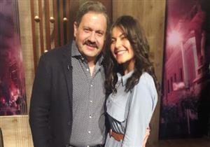 مؤلف "رايحة لصحباتي" يكشف كواليس أول دويتو يجمع إدوارد وابنته ماريا