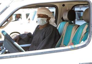 "مسئول عن سلامته".. الداخلية تعلن معاقبة السائقين حال عدم ارتداء راكب الكمامة الطبية