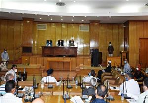 محافظ أسوان يناقش خطة تأمين امتحانات الثانوية العامة والأزهرية