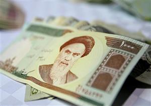 نيويورك تايمز : تغيير العملة الإيرانية اعتراف بتأثير العقوبات الأمريكية وجائحة كورونا