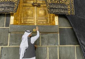 السعودية: تبخير وتطييب الكعبة 5 مرات يوميًا