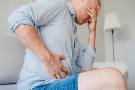 لماذا يحدث الإسهال بعد استئصال المرارة؟