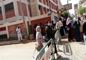 إصابة طالبة داخل لجنة فرشوط للثانوية العامة في قنا ونقلها للمستشفى