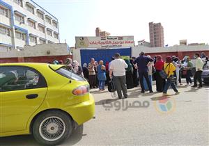 خرجن باكيات.. شكوى طالبات الثانوية العامة بالبحيرة من صعوبة امتحان الفيزياء