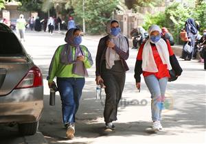 كمامات وأولياء أمور.. توافد طلاب الثانوية على لجنة "الجمهورية الابتدائية المشتركة" بالمعادي.. صور