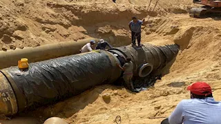 مياه الجيزة: عودة المياه تدريجيًا إلى شوارع الهرم