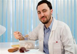 للأطباء المعالجين لكورونا.. أطعمة يجب تناولها يوميًا 