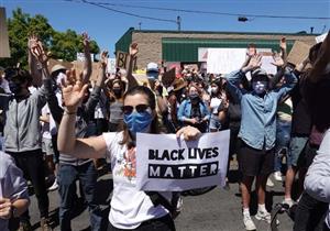 الآلاف يتظاهرون أمام القنصلية الأمريكية في هامبورج ضد العنصرية