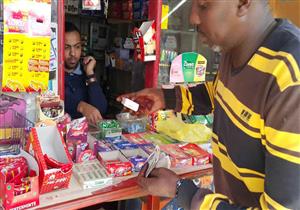 اتهام تجار الجملة بتعطيش الأسواق.. ارتفاع أسعار السجائر المحلية في السويس