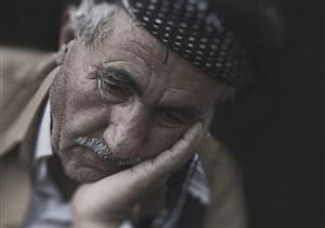 مهما فعلت لأبي وأمي لا يرضون عني.. فماذا أفعل؟ عمرو خالد يجيب